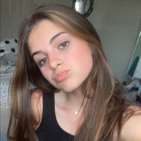 Meet your Posher, Ella - Picture 1 of 1